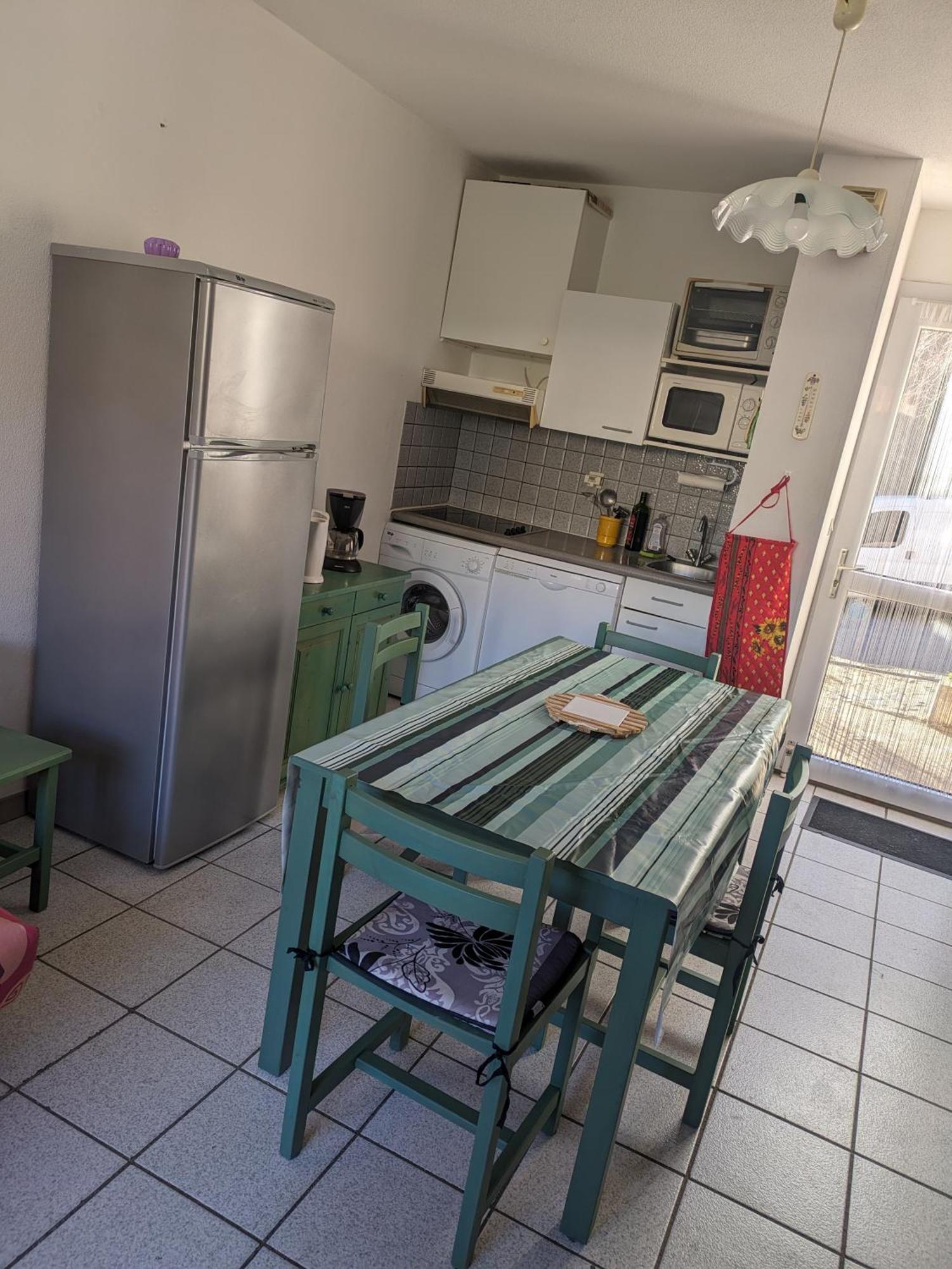 F3 En Bord De Mer Avec Piscine Cerbere Bagian luar foto
